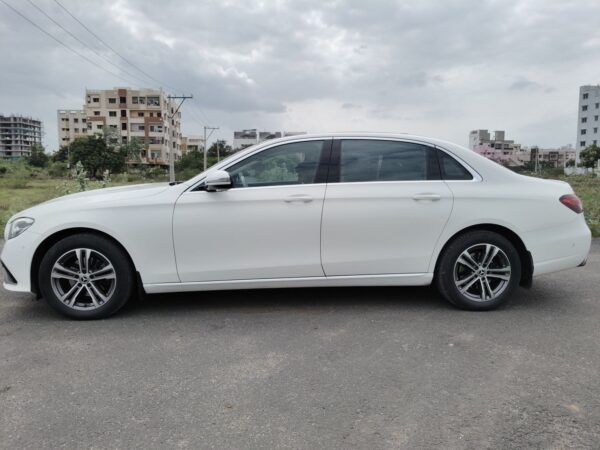 Mercedes Benz 220d 2022 - Image 3