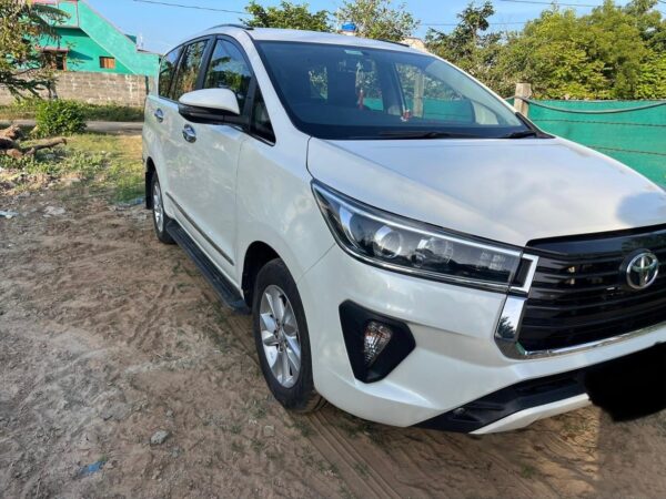 Toyota Innova Crysta - Image 3