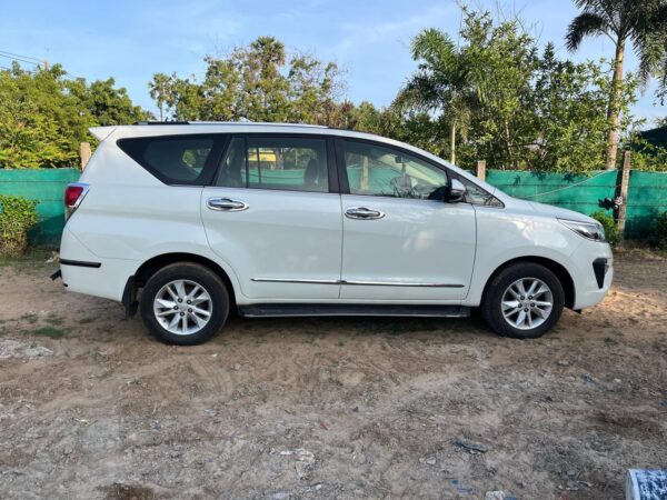 Toyota Innova Crysta - Image 4