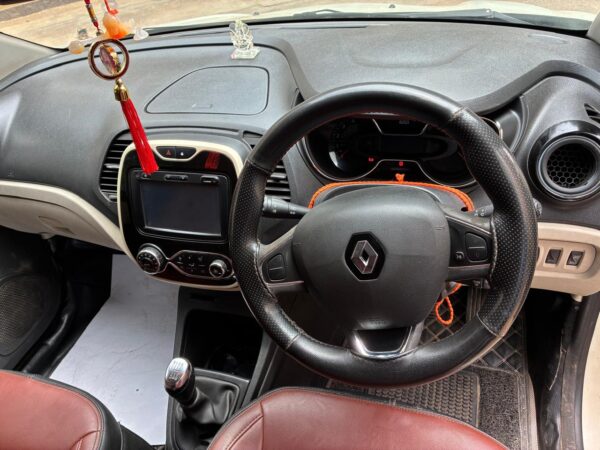 Renault Captur RXL - Image 6